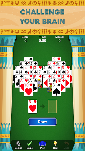 Image 4Pyramid Solitaire Card Games Icône de signe.